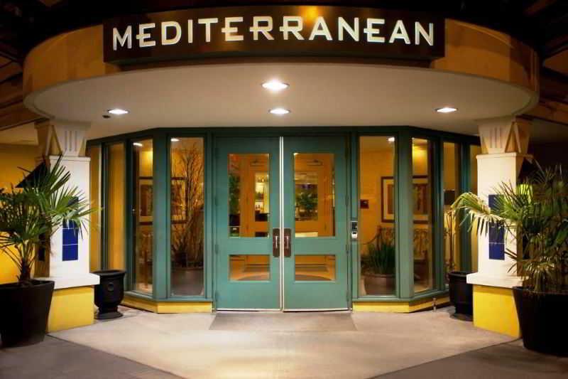The Mediterranean Inn Сиэтл Экстерьер фото